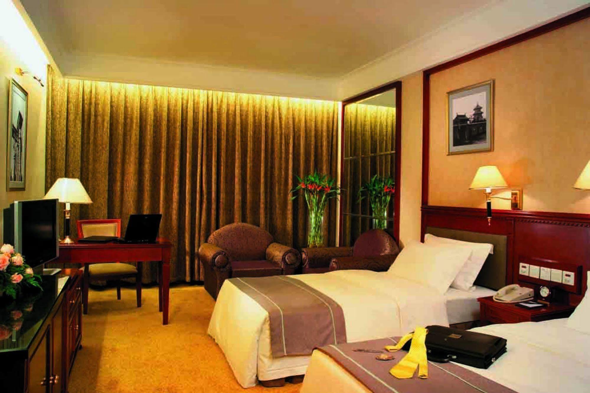 Guanganmen Grand Metropark Hotel